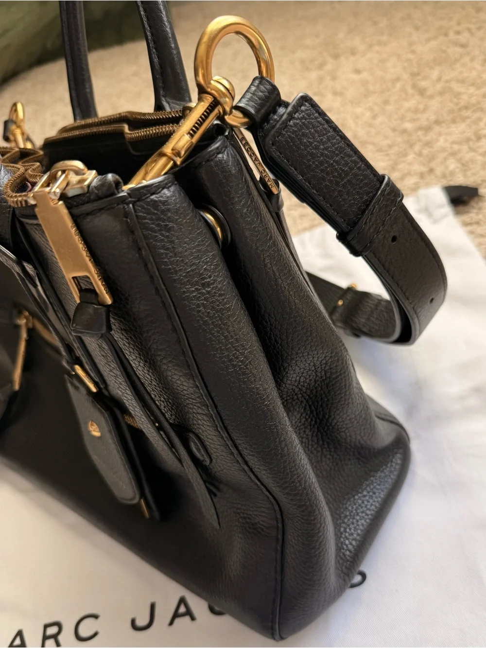 Marc Jacobs classic black
